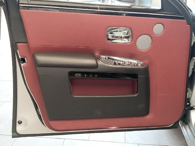 ROLLS ROYCE GHOST 2015 Image 51