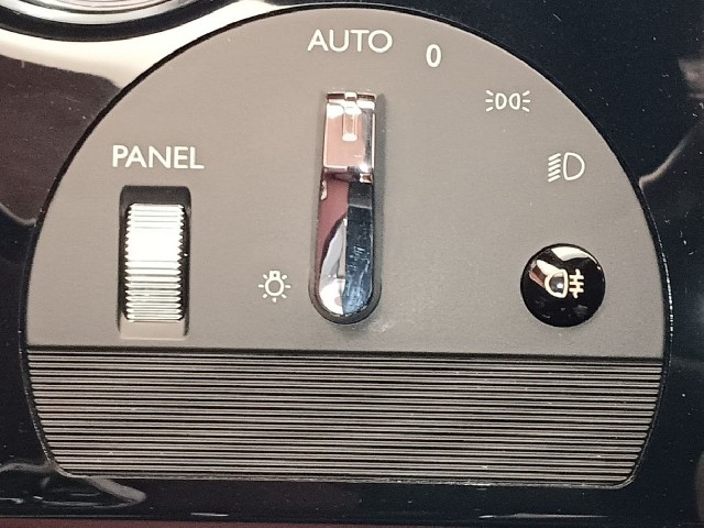 ROLLS ROYCE GHOST 2015 Image 80