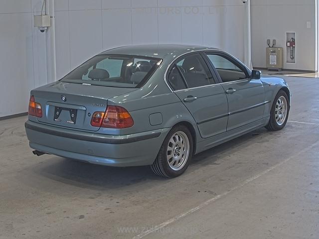BMW 3 SERIES 2002 Image 2