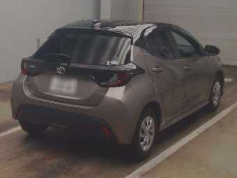 TOYOTA YARIS 2021 Image 2