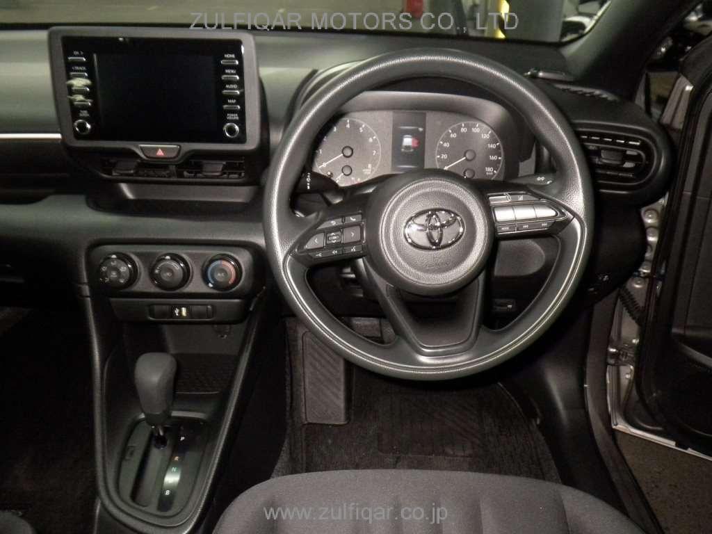 TOYOTA YARIS 2021 Image 6