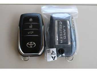TOYOTA LAND CRUISER 2022 Image 23
