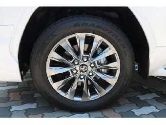 TOYOTA LAND CRUISER 2022 Image 28
