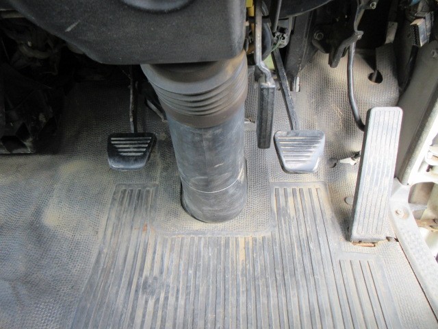 ISUZU ELF DUMP TRUCK 2001 Image 31