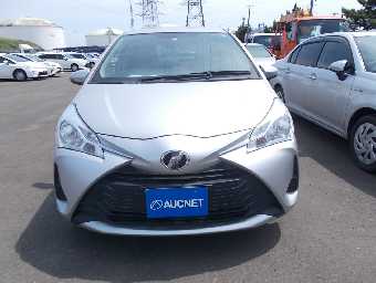 TOYOTA VITZ 2018 Image 4