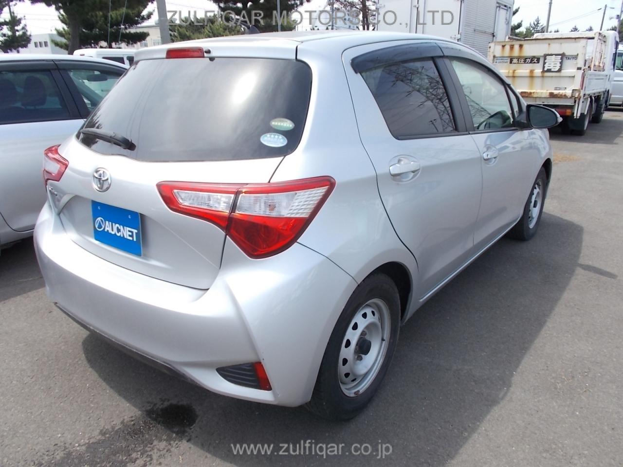 TOYOTA VITZ 2018 Image 8