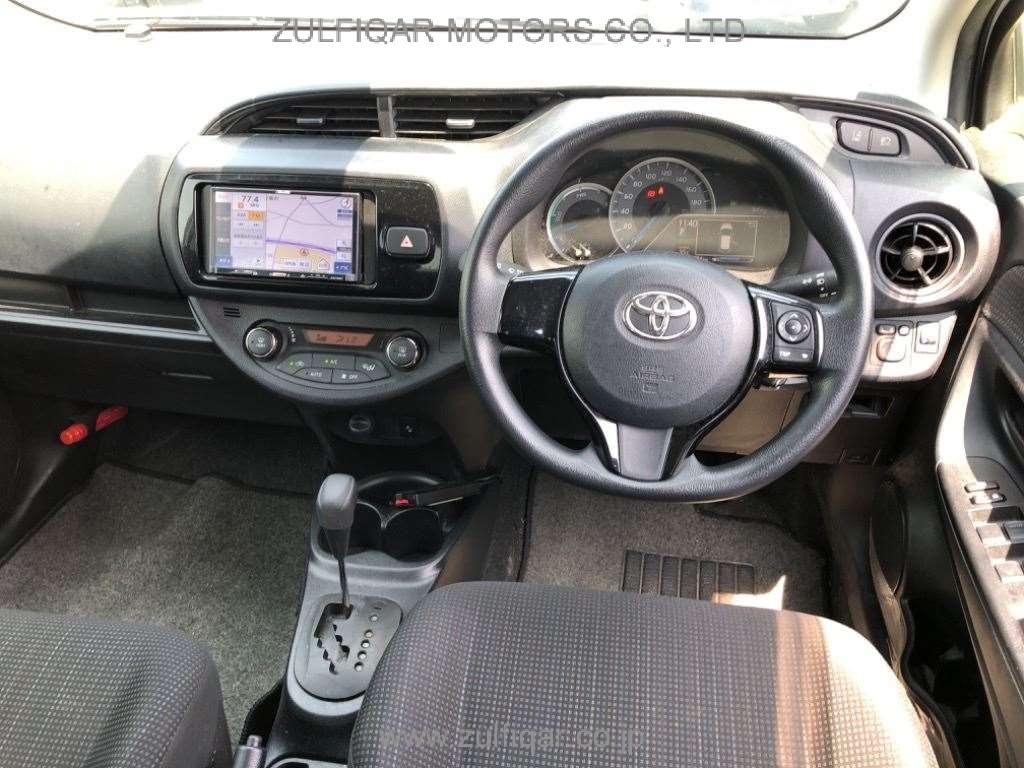 TOYOTA VITZ 2018 Image 6