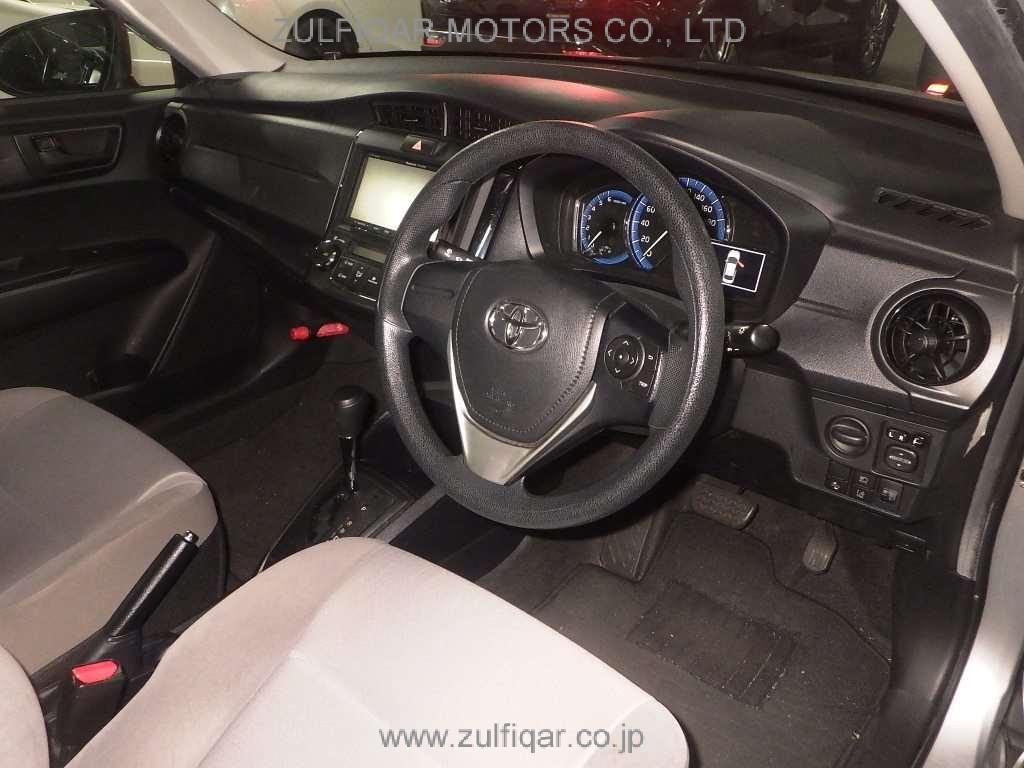 TOYOTA COROLLA AXIO 2017 Image 5