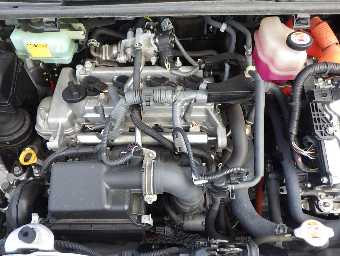 TOYOTA VITZ 2018 Image 14