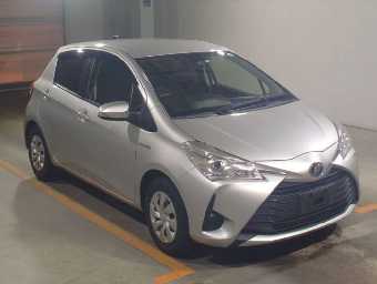 TOYOTA VITZ 2018 Image 3