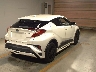 TOYOTA C-HR 2018 Image 2