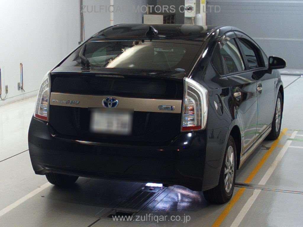 TOYOTA PRIUS PHV 2014 Image 2