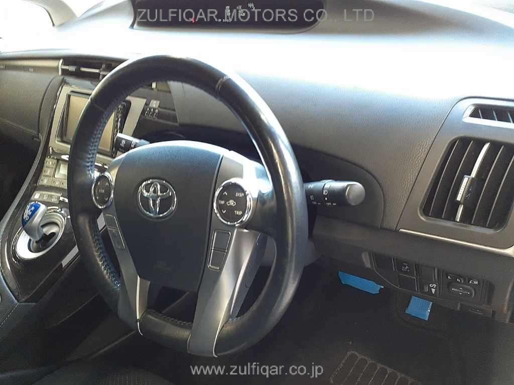 TOYOTA PRIUS PHV 2014 Image 7