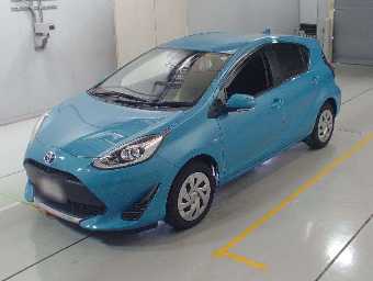 TOYOTA AQUA 2020 Image 1