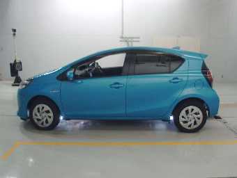 TOYOTA AQUA 2020 Image 4