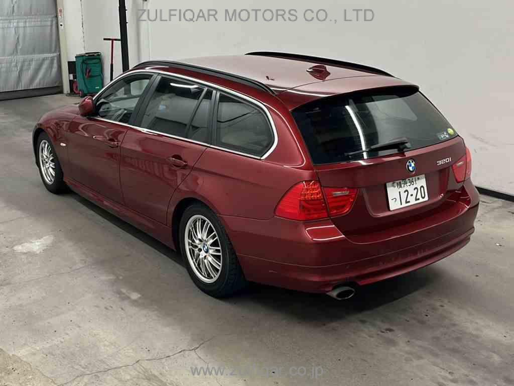 BMW 3 SERIES 2011 Image 3