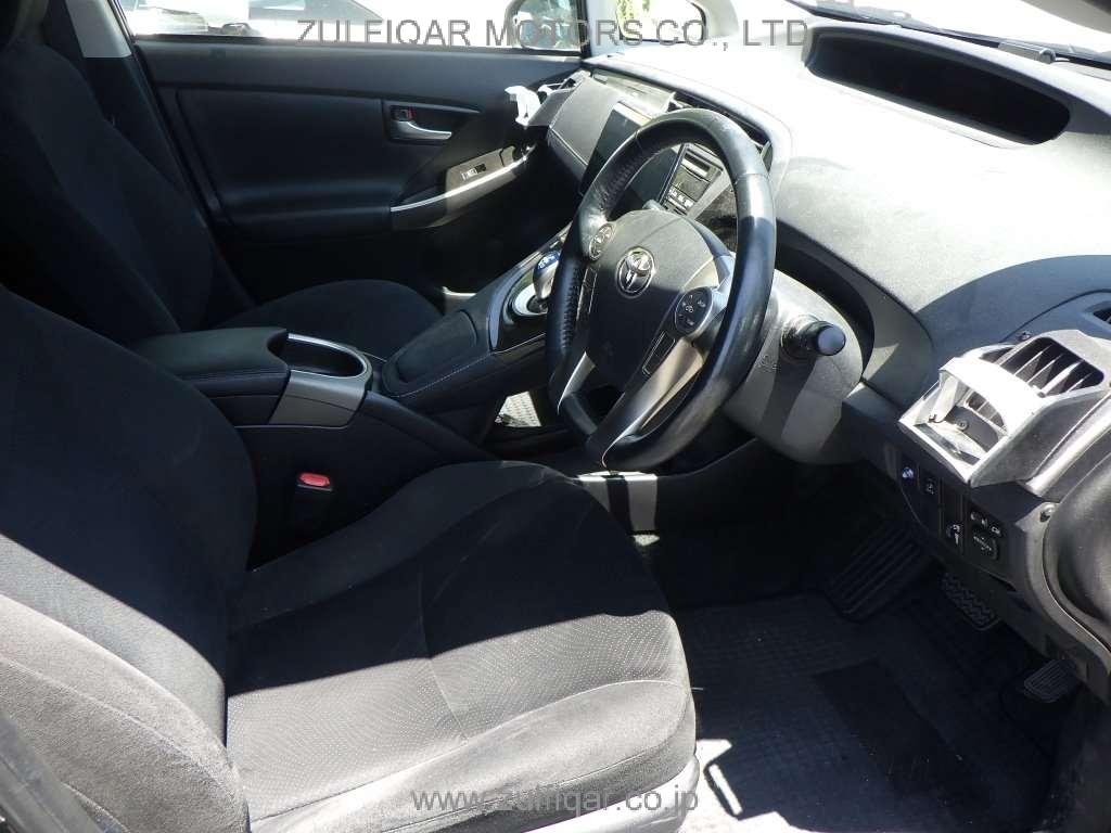 TOYOTA PRIUS PHV 2015 Image 5