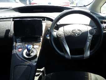 TOYOTA PRIUS PHV 2015 Image 6
