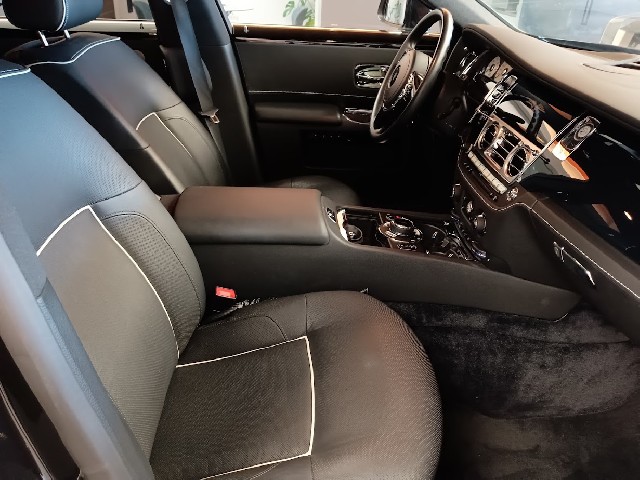ROLLS ROYCE GHOST 2014 Image 47