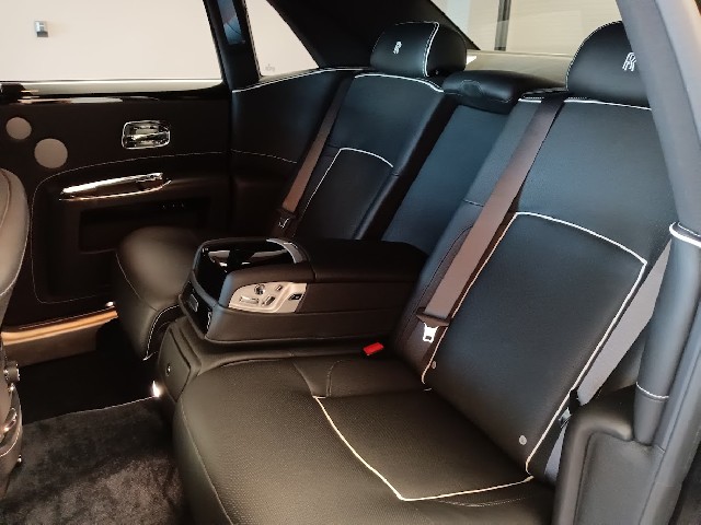 ROLLS ROYCE GHOST 2014 Image 52