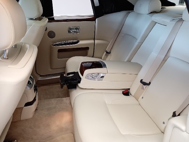 ROLLS ROYCE GHOST 2010 Image 35