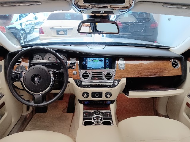 ROLLS ROYCE GHOST 2010 Image 65