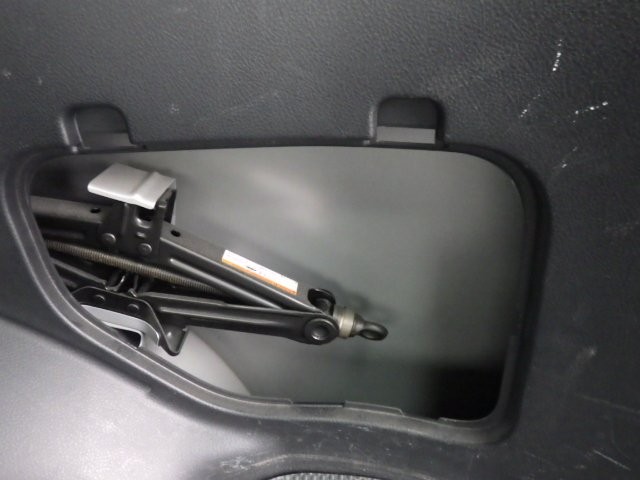 TOYOTA SUCCEED 2018 Image 20