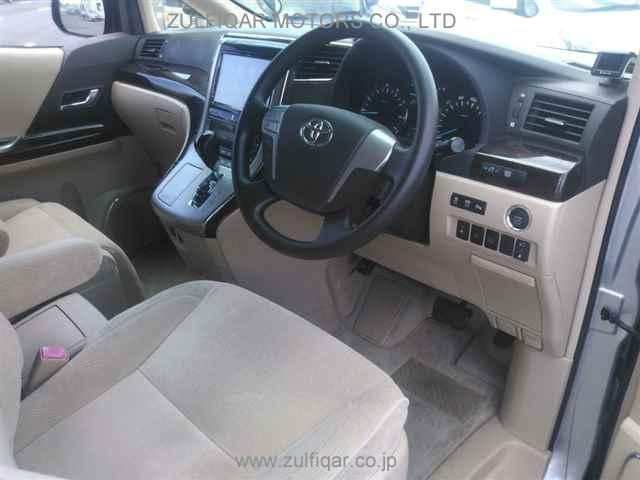 TOYOTA VELLFIRE 2012 Image 3