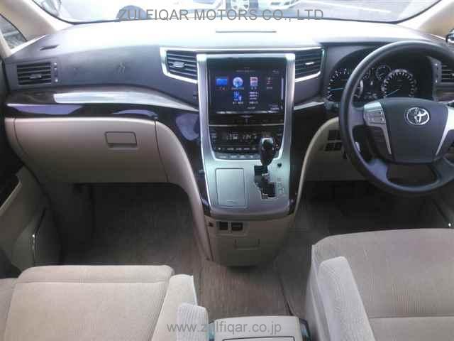 TOYOTA VELLFIRE 2012 Image 8