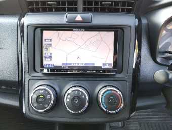 TOYOTA COROLLA AXIO 2017 Image 9