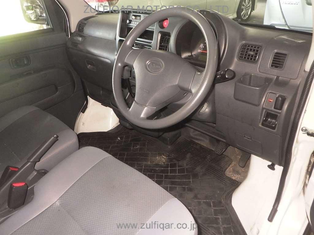 DAIHATSU HIJET CARGO 2017 Image 5