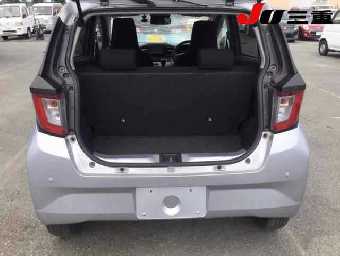 DAIHATSU MIRA E:S 2019 Image 7