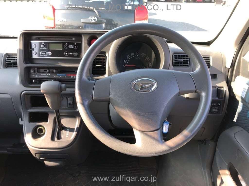 DAIHATSU HIJET CARGO 2017 Image 6