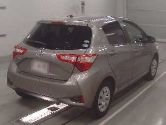 TOYOTA VITZ 2019 Image 2