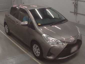 TOYOTA VITZ 2019 Image 5