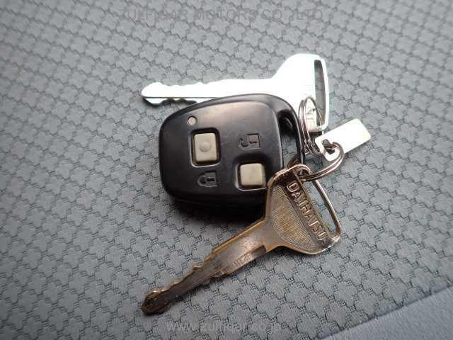 DAIHATSU HIJET CARGO 2017 Image 8