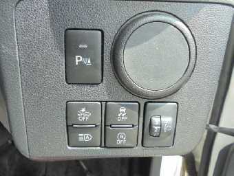 DAIHATSU MIRA E:S 2017 Image 8