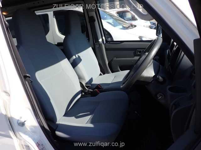 DAIHATSU HIJET CARGO 2017 Image 5