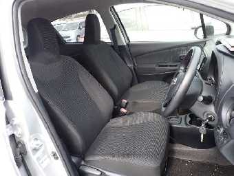 TOYOTA VITZ 2018 Image 5