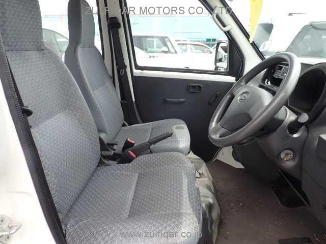 DAIHATSU HIJET CARGO 2017 Image 6