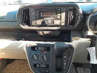 TOYOTA PASSO 2018 Image 10