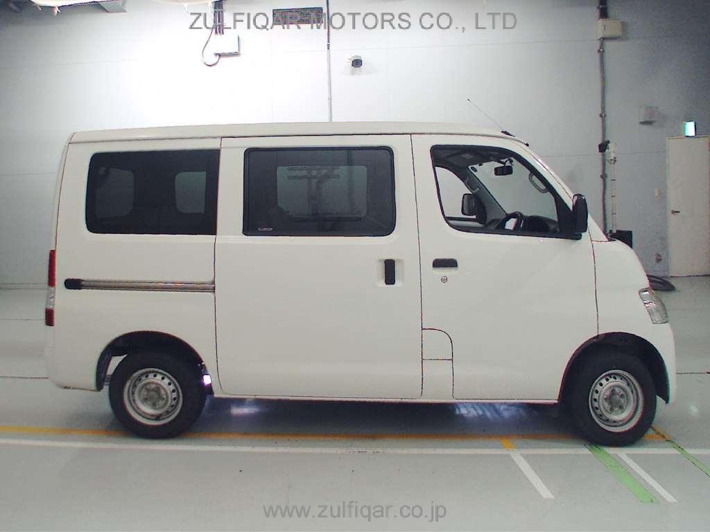 TOYOTA LITEACE 2018 Image 3