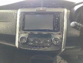 TOYOTA COROLLA FIELDER 2018 Image 10