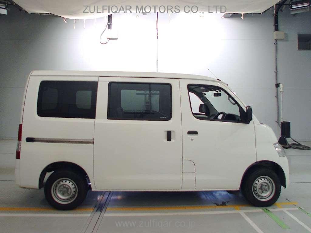 TOYOTA LITEACE 2018 Image 3