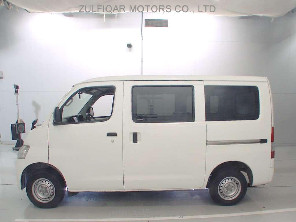 TOYOTA LITEACE 2018 Image 4