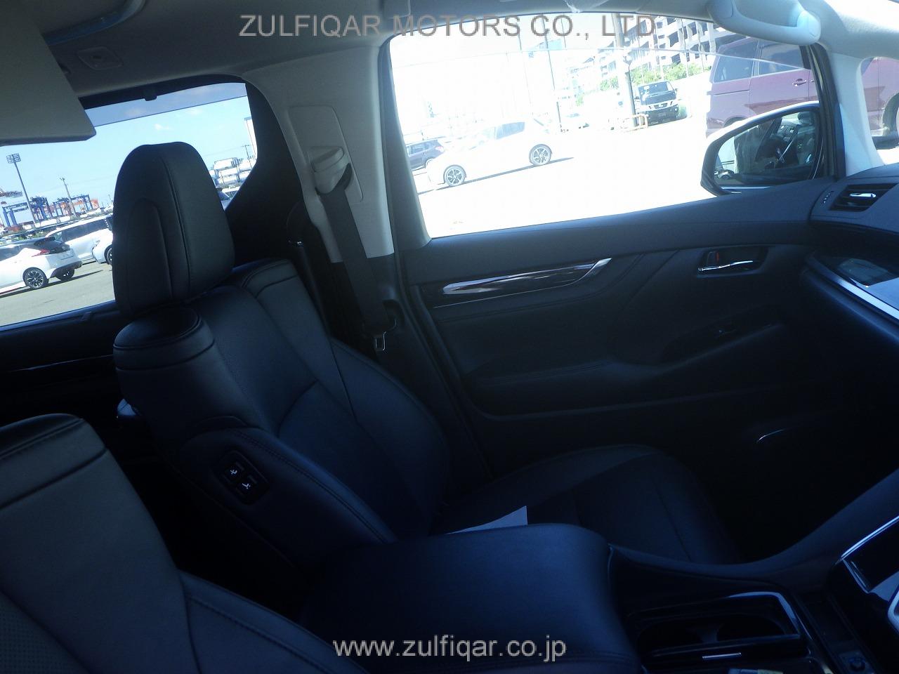 TOYOTA ALPHARD 2020 Image 10