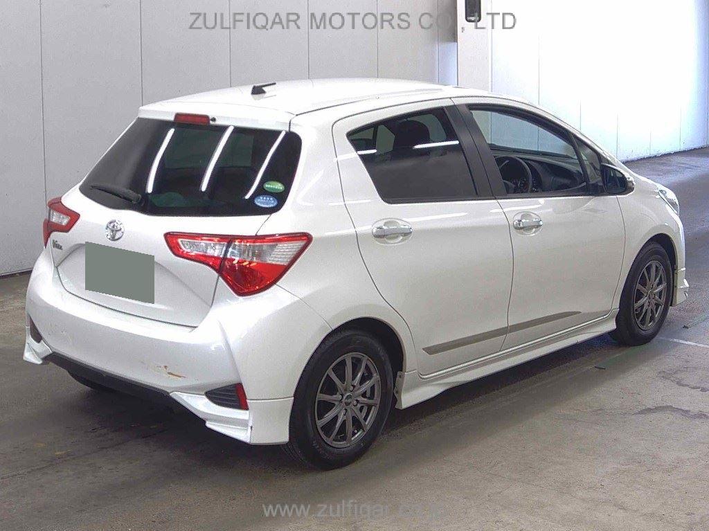 TOYOTA VITZ 2017 Image 5