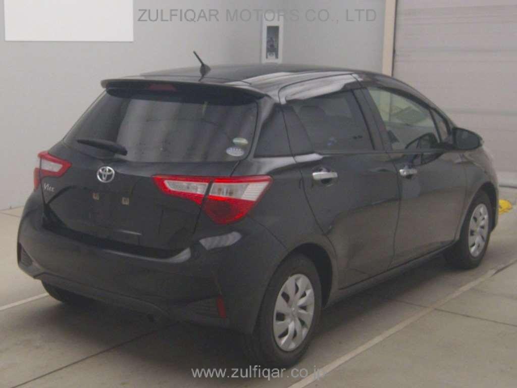 TOYOTA VITZ 2018 Image 2