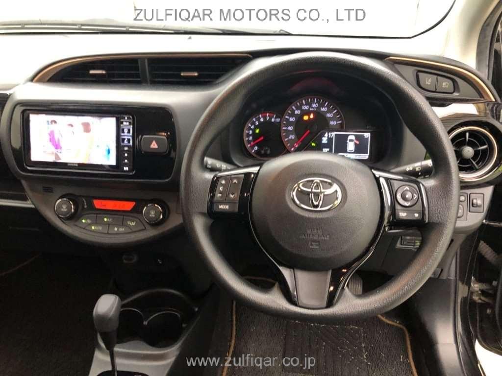 TOYOTA VITZ 2018 Image 6