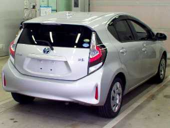 TOYOTA AQUA 2020 Image 2